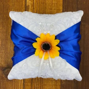 Almohadón Porta Anillos de Boda Blanco con Azul y Girasol Q27714