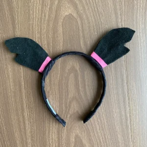 Diadema Negra Alusiva a Vampirina Q28330