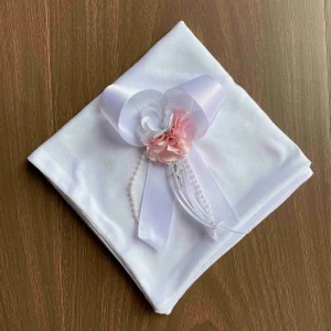 Paño Blanco y Rosado para Bautizo de Flores con Perlas Belén Q28933