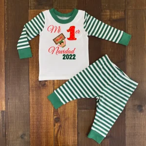 Pijama Navideña De Rayas Verdes con Mi Primer Navidad y Nombre Q29015