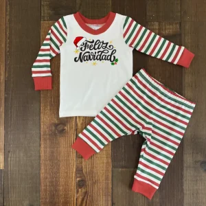 Pijama Navideña Roja y Verde con Feliz Navidad y Nombre Q29058