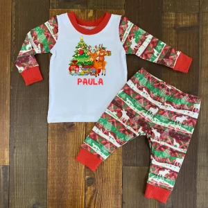 Pijama Navideña Verde y Roja con Reno Oso Arbol y Nombre Q29083