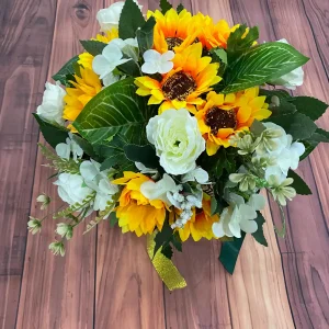Ramo de Novia Amarillo Blanco y Verde con Girasoles Q29198