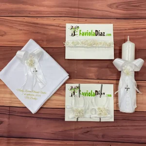 Set de Bautizo Blanco con Flores Berenice Q29479