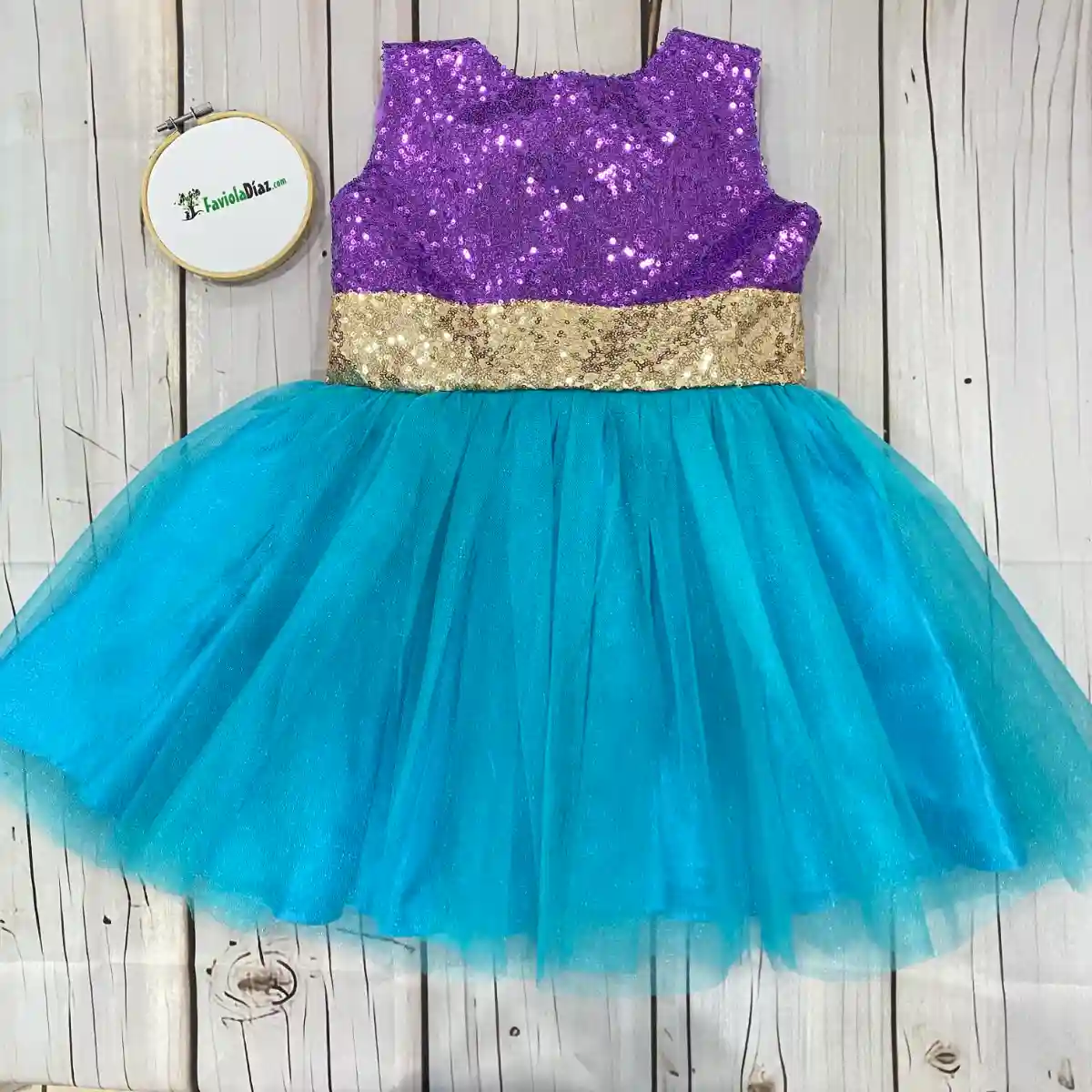 Vestido Morado y Turquesa con Lentejuelas Q30414